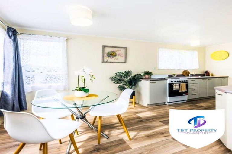 Photo of property in 19 Adel Place, Weymouth, Auckland, 2103