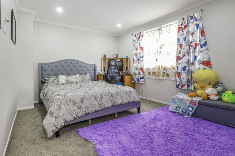 Photo of property in 32 Cooladawson Drive, Flat Bush, Auckland, 2019
