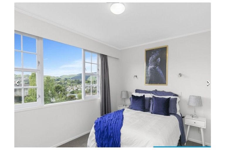 Photo of property in 25 Oriel Avenue, Tawa, Wellington, 5028