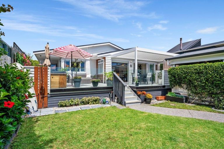 Photo of property in 932a Papamoa Beach Road, Papamoa Beach, Papamoa, 3118