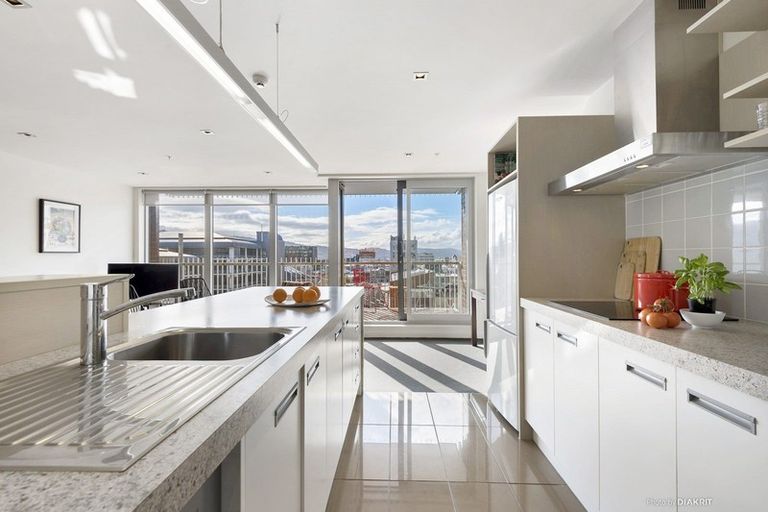 Photo of property in Republic2, 5a/11 Tennyson Street, Te Aro, Wellington, 6011