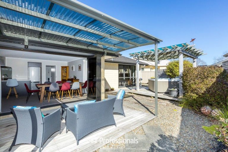 Photo of property in 19 Brentwood Street, Trentham, Upper Hutt, 5018