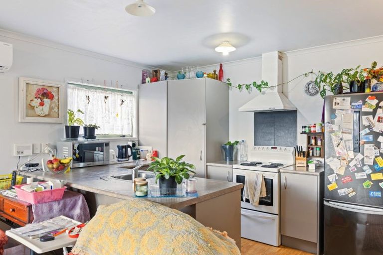 Photo of property in 24 Harris Street, Waitara, 4320