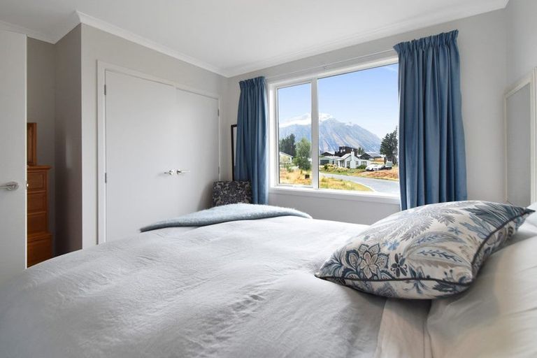 Photo of property in 51 Ohau Drive, Lake Ohau, Twizel, 9412