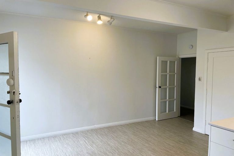 Photo of property in 145a Onslow Road, Khandallah, Wellington, 6035