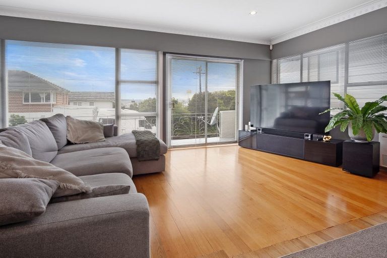 Photo of property in 18a Tiroroa Avenue, Te Atatu South, Auckland, 0610