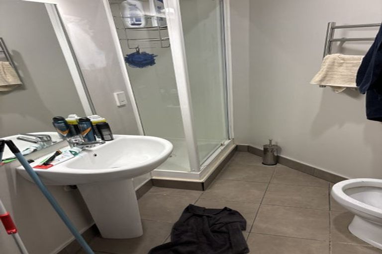 Photo of property in Terrace Tower Apartments, 4a/126 The Terrace, Wellington Central, Wellington, 6011