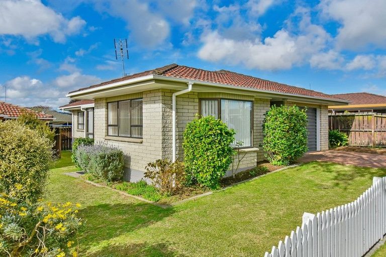 Photo of property in 3/14 Wellington Street, Papakura, 2110