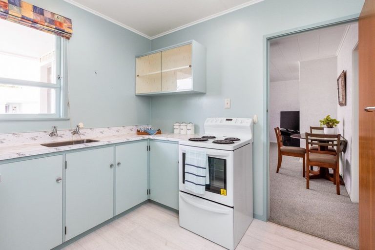 Photo of property in 2/24 White Street, Taradale, Napier, 4112