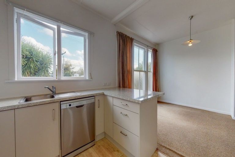 Photo of property in 10 Orchard East Road, Ngatea, 3503