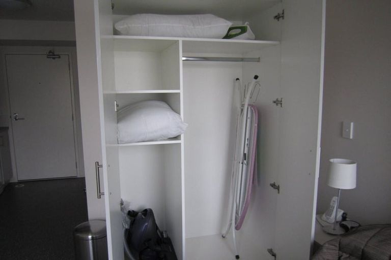 Photo of property in The Peak Apartments, 1001/170 Taranaki Street, Te Aro, Wellington, 6011