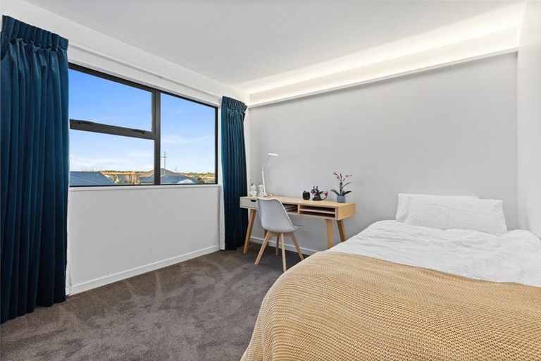 Photo of property in 1 De Surville Way, Pegasus, 7612