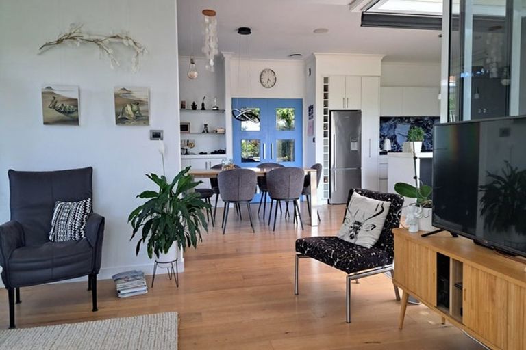 Photo of property in 151 Oriental Parade, Papamoa Beach, Papamoa, 3118