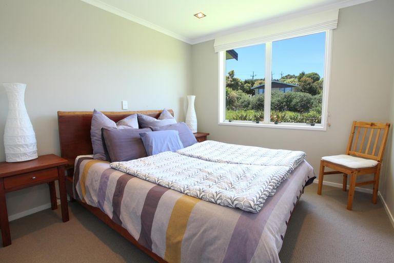 Photo of property in 5c Waikowhai Place, Raglan, 3225