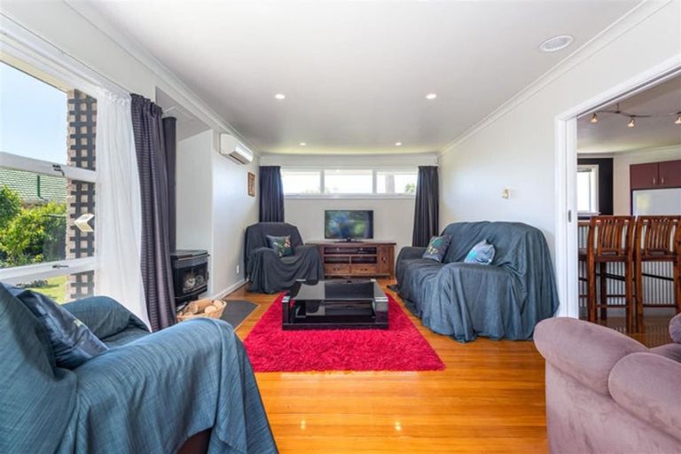 Photo of property in 30 Appleby Crescent, Burnside, Christchurch, 8053