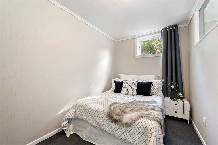 Photo of property in 144 Broderick Road, Johnsonville, Wellington, 6037