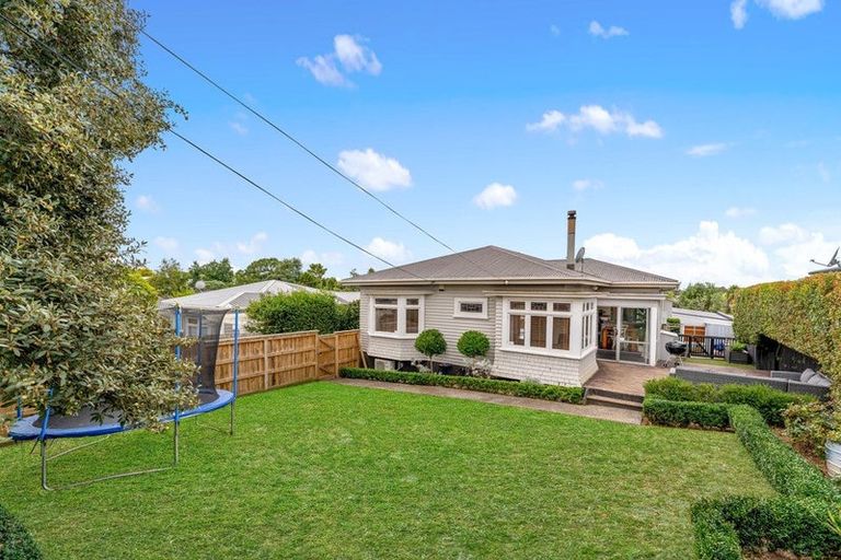 Photo of property in 33 Helvetia Road, Pukekohe, 2120