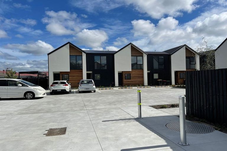 Photo of property in 16/27 New Brighton Road, Shirley, Christchurch, 8061