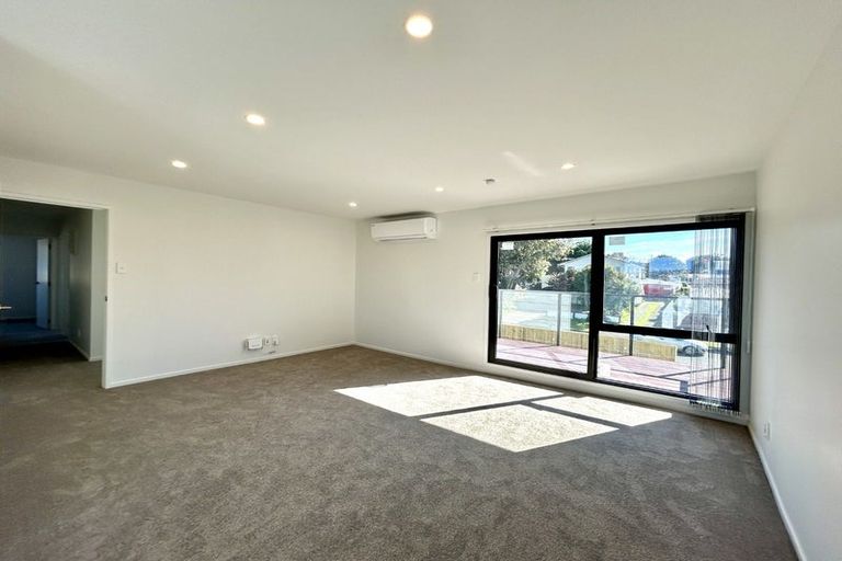 Photo of property in 66 Casuarina Road, Half Moon Bay, Auckland, 2012