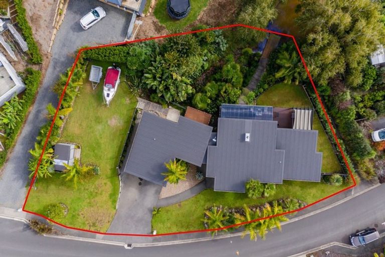 Photo of property in 13 Alderton Drive, Kerikeri, 0230
