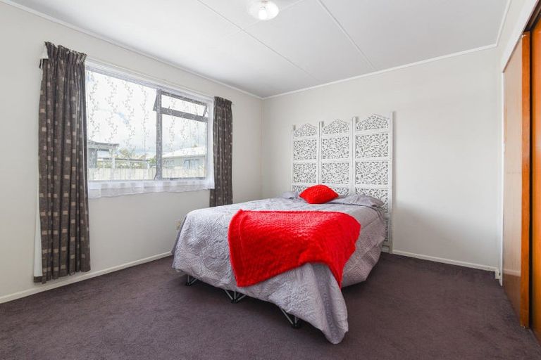 Photo of property in 33a Kawaha Point Road, Fairy Springs, Rotorua, 3015