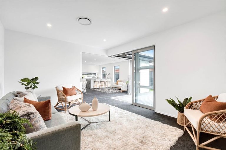 Photo of property in 15 Broadlands Drive, Rolleston, 7614