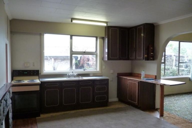 Photo of property in 3 Corbett Street, Hector, 7822