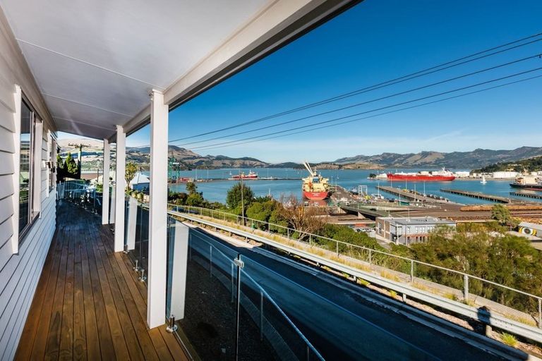 Photo of property in 10 Saint Davids Street, Lyttelton, 8082
