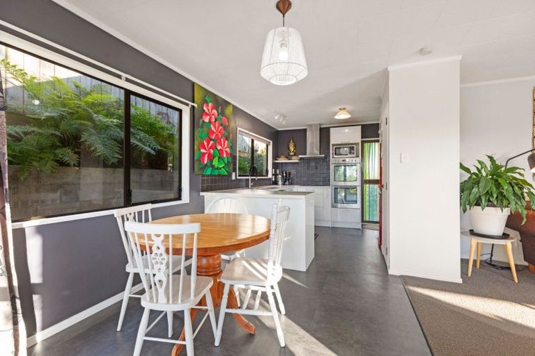 Photo of property in 124a Osprey Drive, Welcome Bay, Tauranga, 3112