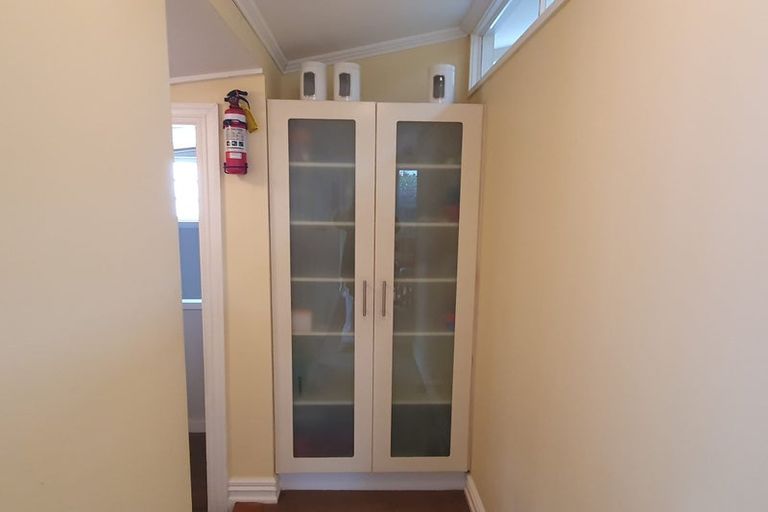 Photo of property in 9 Hastings Parade, Devonport, Auckland, 0624