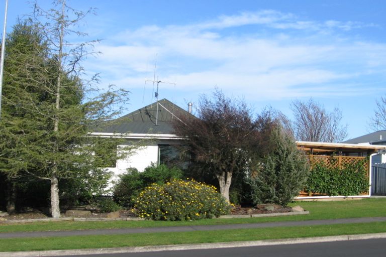 Photo of property in 21 Bartholomew Drive, Nawton, Hamilton, 3200