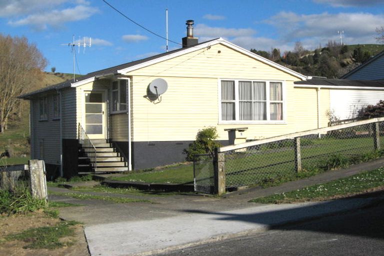 Photo of property in 1 Kakapo Place, Taihape, 4720