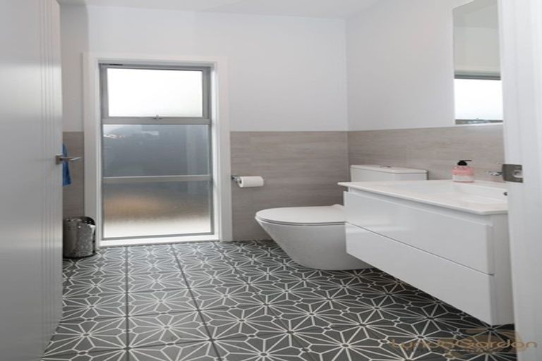 Photo of property in 73a Meeanee Road, Taradale, Napier, 4112