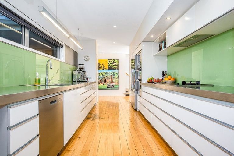 Photo of property in 38a Friend Street, Karori, Wellington, 6012