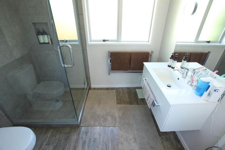 Photo of property in 5c Waikowhai Place, Raglan, 3225