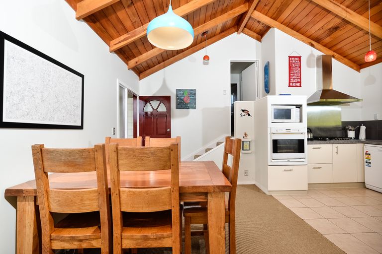 Photo of property in 57 Waitakere Road, Waitakere, Auckland, 0816