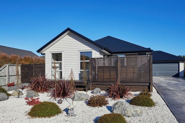 Photo of property in 7 Mcrae Gardens, Kaikoura Flat, Kaikoura, 7371