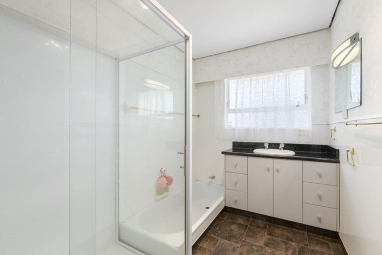 Photo of property in 19 Terry Crescent, Milson, Palmerston North, 4414