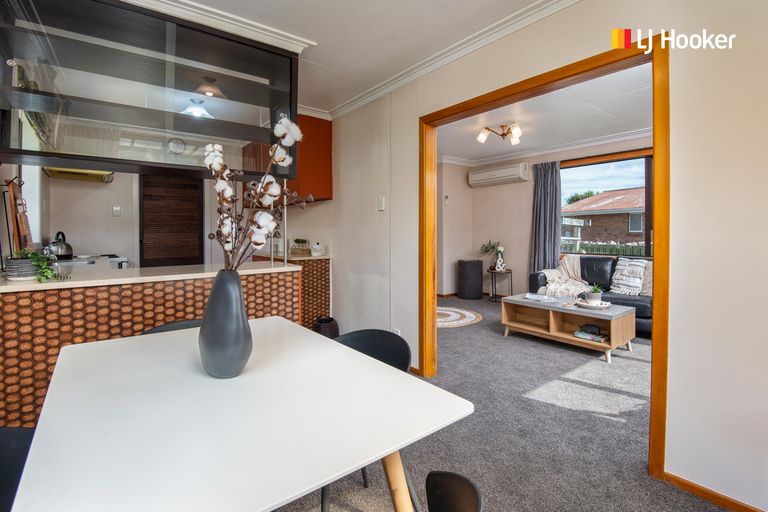 Photo of property in 21 Kinmont Crescent, Kinmont Park, Mosgiel, 9024