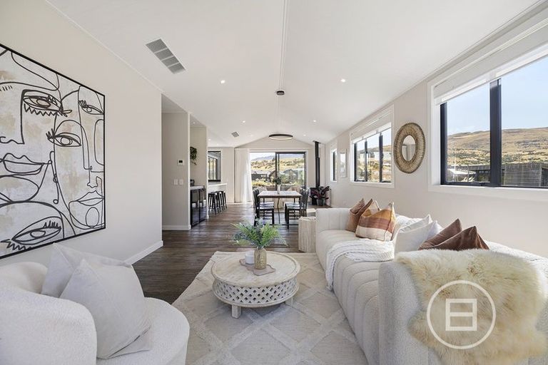 Photo of property in 22 Woolshed Road, Jacks Point, Queenstown, 9371