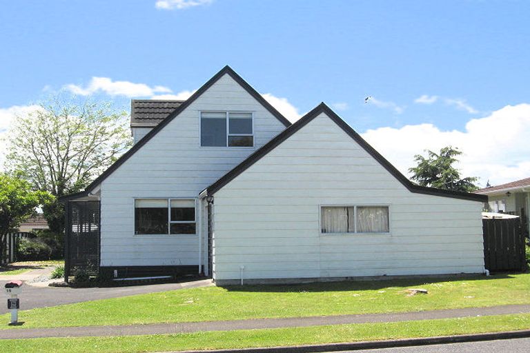 Photo of property in 16 Sheridan Crescent, Leamington, Cambridge, 3432