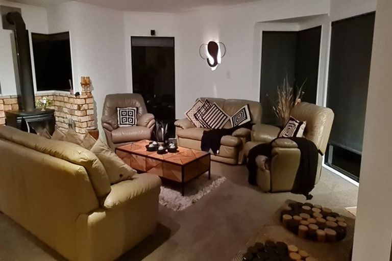 Photo of property in 10 Dorrit Lane, Howick, Auckland, 2014