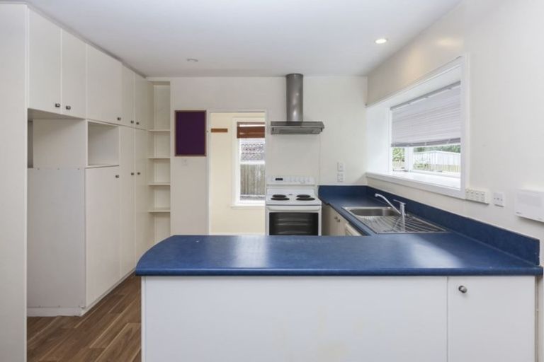 Photo of property in 37 Pembroke Street, Avondale, Christchurch, 8061