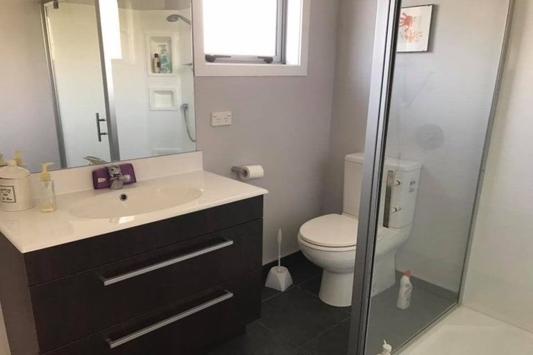 Photo of property in 4 Caterer Lane, Paraparaumu, 5032