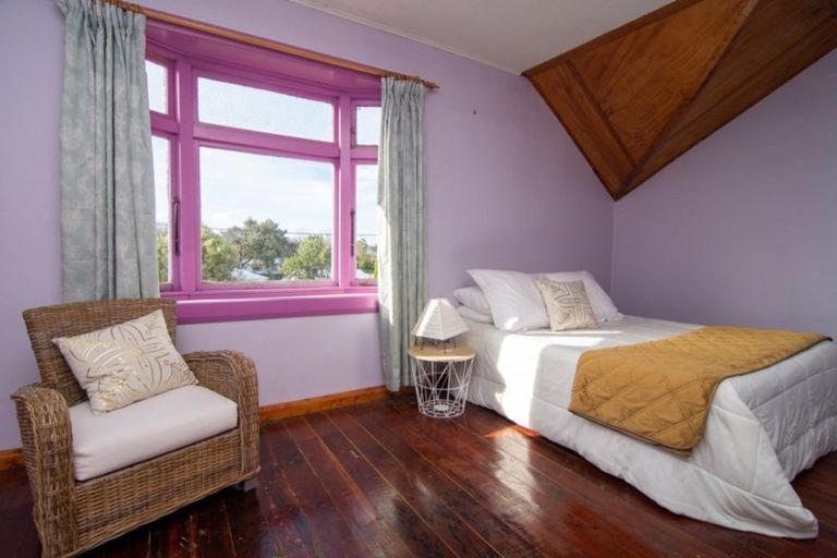 Photo of property in 98 Brandon Street, Featherston, 5710