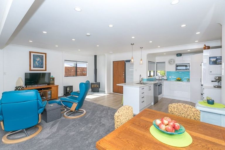 Photo of property in 8 Bay View Road, Raglan, 3225