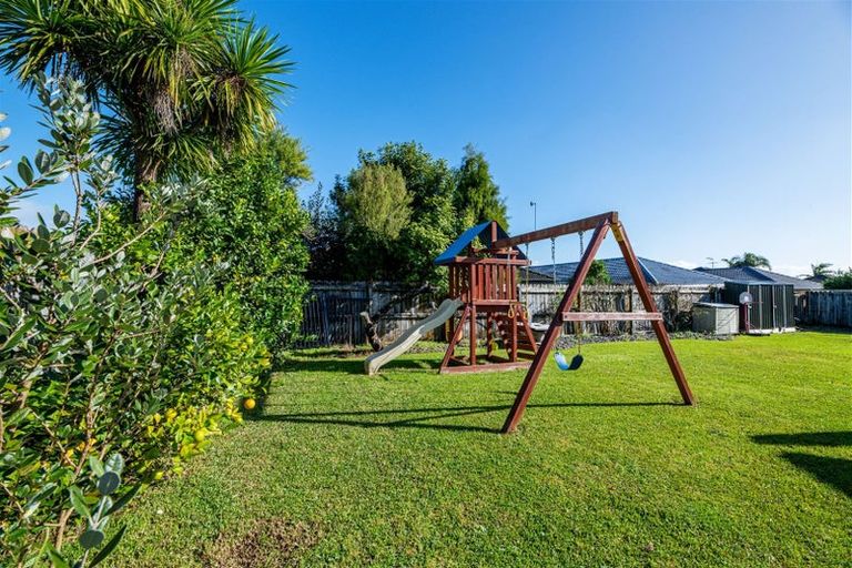 Photo of property in 15 Espalier Drive, Henderson, Auckland, 0612