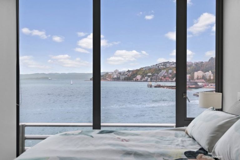 Photo of property in Clyde Quay Wharf, 2a/6 Clyde Quay Wharf, Te Aro, Wellington, 6011