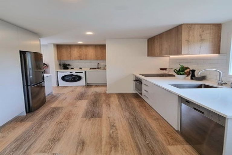 Photo of property in 9/240 Stokes Valley Road, Stokes Valley, Lower Hutt, 5019