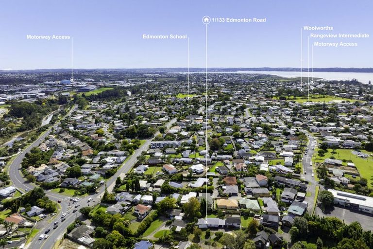 Photo of property in 1/133 Edmonton Road, Te Atatu South, Auckland, 0610